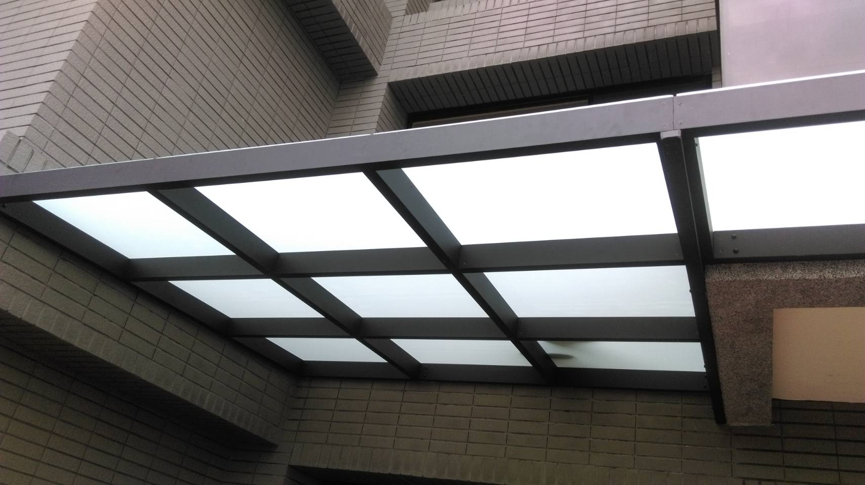 新北採光罩更新